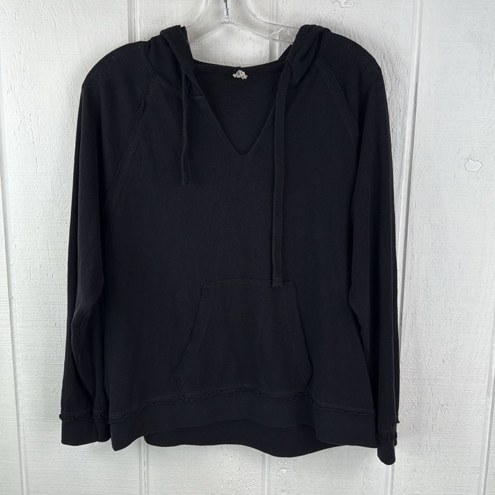 ZYIA Black V‑Neck Hoodie Sweatshirt